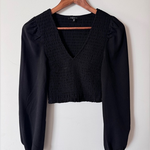 Black balloon sleeve top - Picture 2 of 6